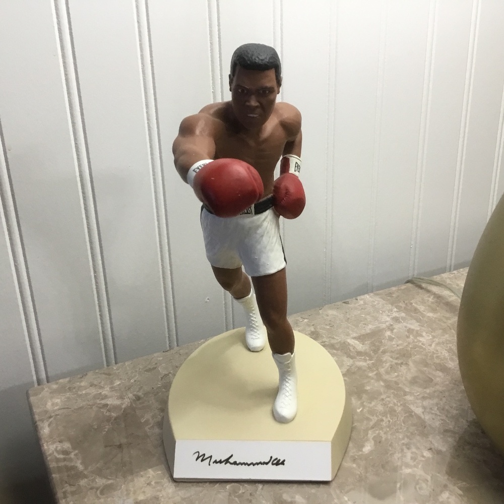 “THE GREATEST” Muhammad Ali Salvino Sports Legends Figurine #2,843 of 3,000… - Picture 11 of 16